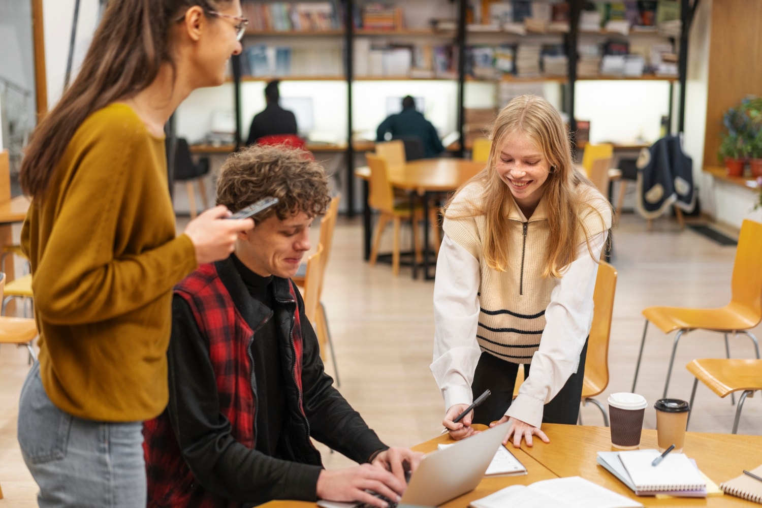 Pourquoi les entreprises locales investissent-elles dans la formation des étudiants ?